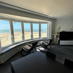 https://oostende-zeezicht-majestic-6.ostend-hotel.net